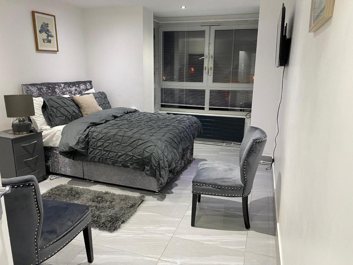 Luxurious 2-Bed Apartment In Woolwich 伦敦 外观 照片