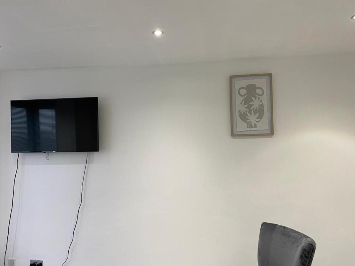 Luxurious 2-Bed Apartment In Woolwich 伦敦 外观 照片