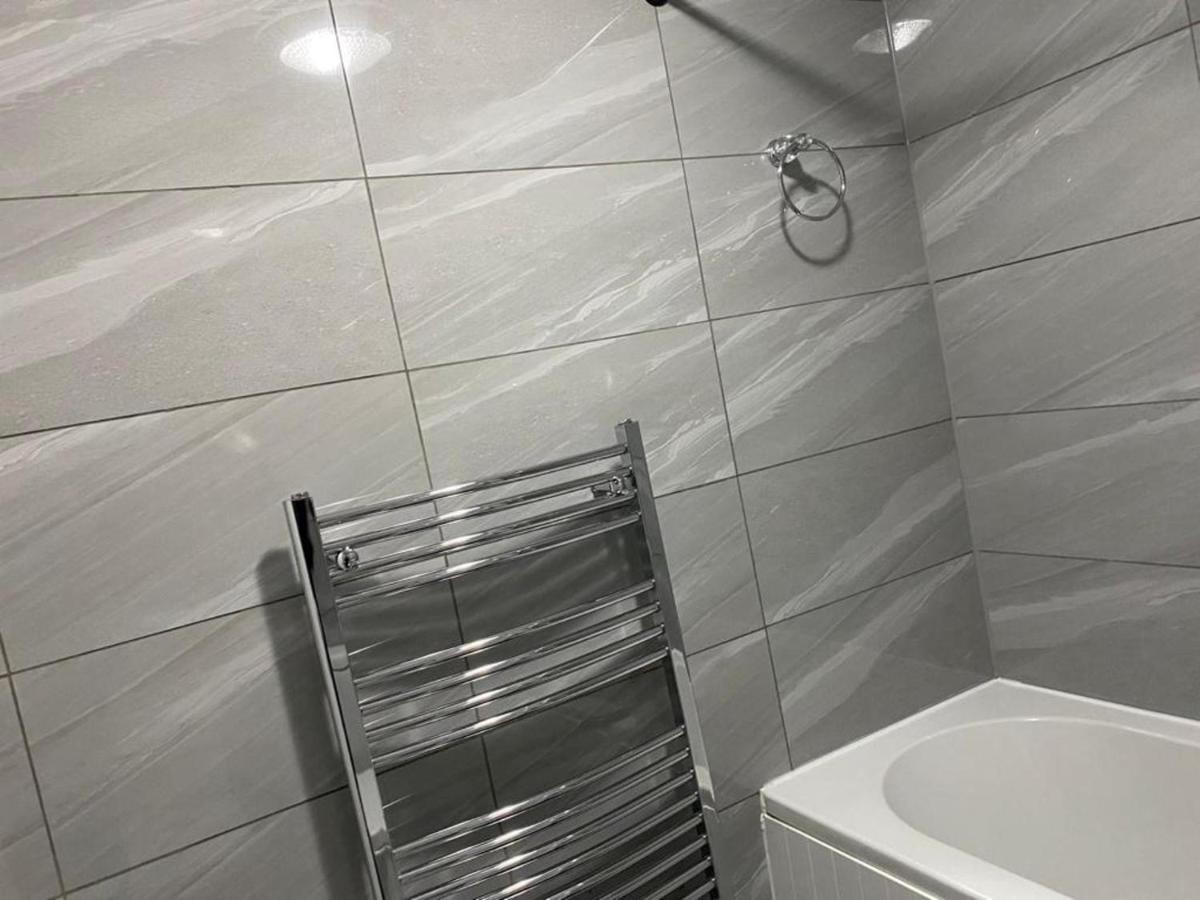 Luxurious 2-Bed Apartment In Woolwich 伦敦 外观 照片